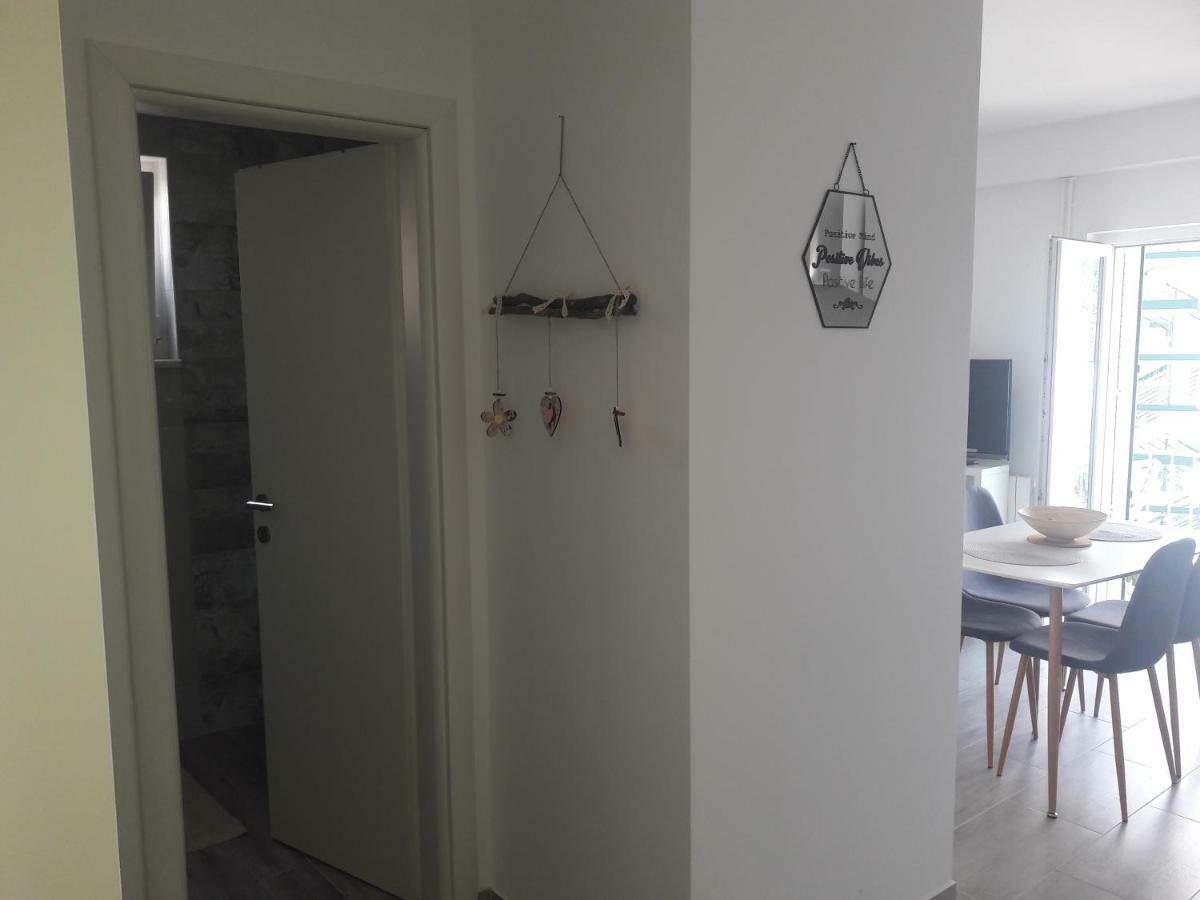 Apartment Tea 2 Primošten Extérieur photo